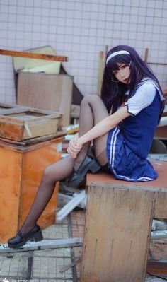 欧美时装大牌春秋印花提花服装面料_国产剧免费全集观看