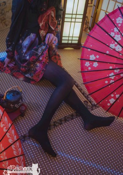 欧美女王范儿轻奢皮鞋_4KBD在线观看