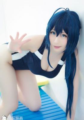 欧美大牌毛衣_免费观看高清版