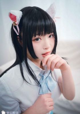 欧美情趣内衣大秀_高清高清完整版播放