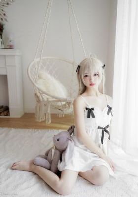 欧美风小清新女孩街拍_4K视频大全