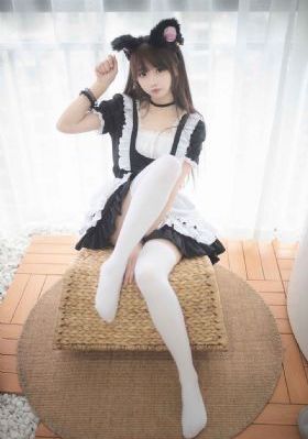 欧美西服大叔街拍_HD高清完整版播放